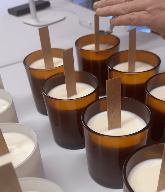 Comment sont faites nos bougies parfumées ? - Les Fondeurs d'Histoires