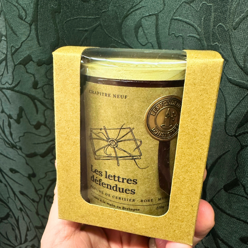 Kraft box with a window for Les Fondeurs d'Histoires candles